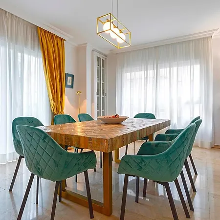 Genteel Martinez Campos * Granada